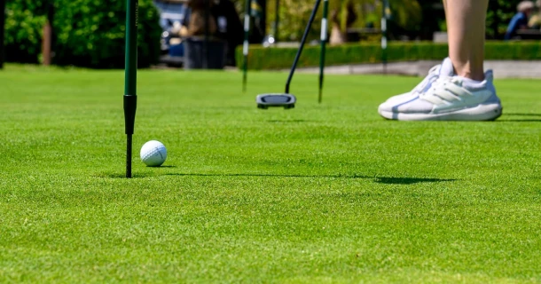 TURFORTE® – engrais liquides pour des gazons de sport et de golf vigoureux et résilients Thumb